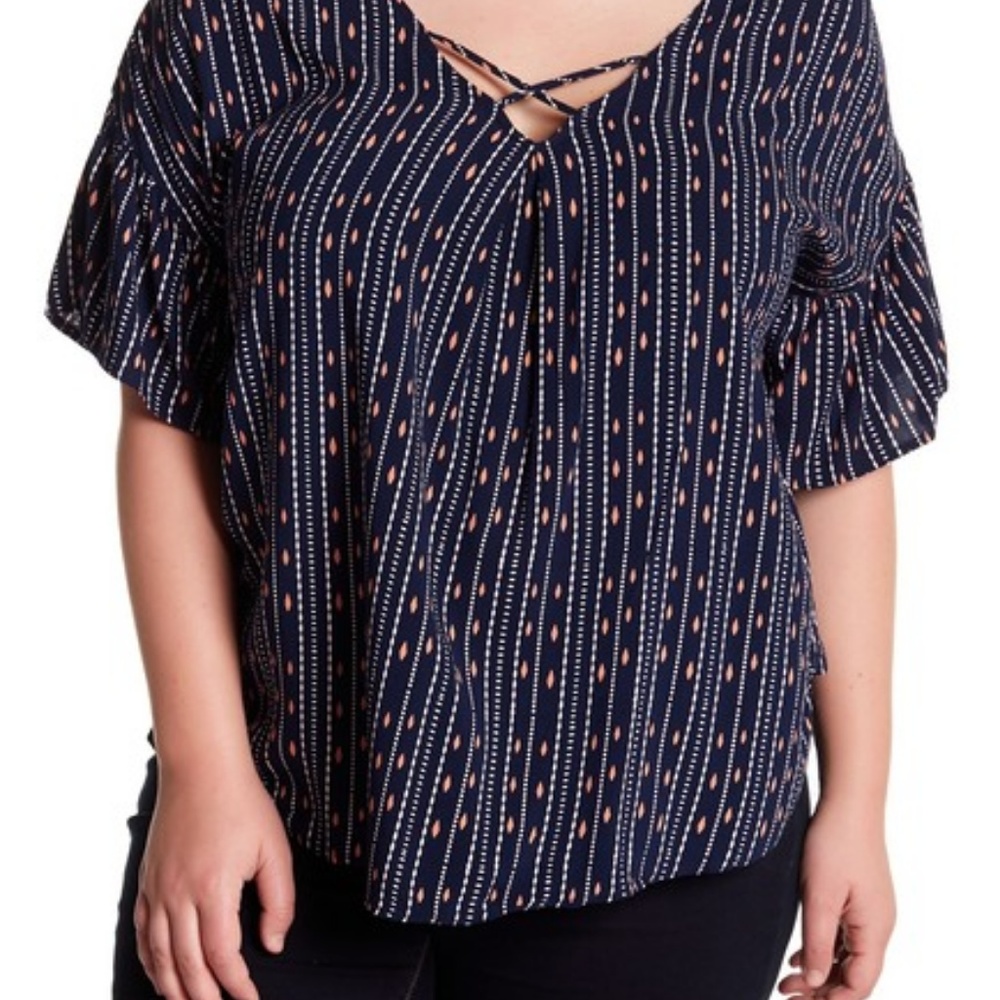 Bobeau Crisscross Strap Geo Print Blouse 1x NWT